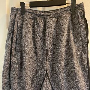 Athletic lulu lemon shorts